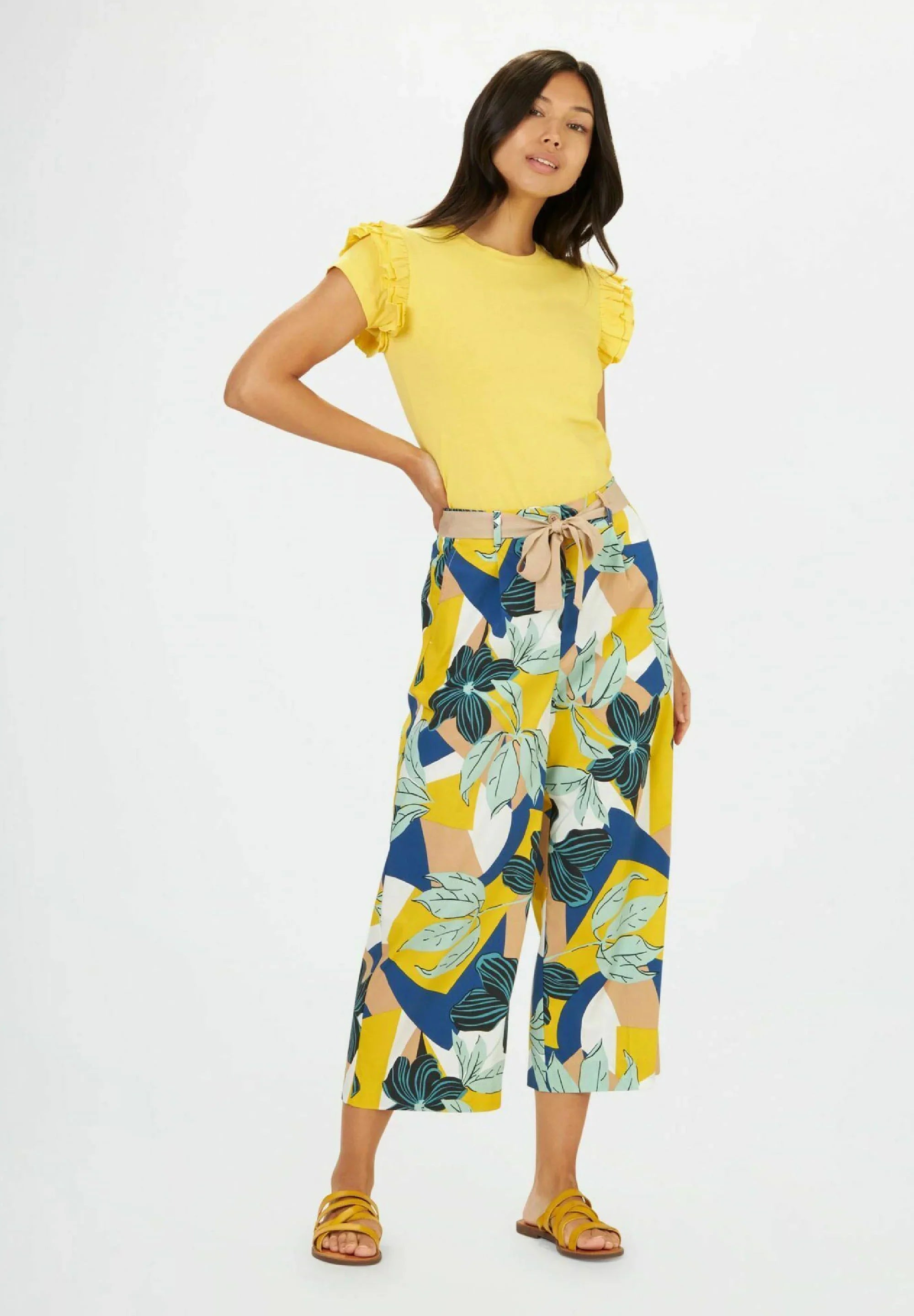 CONBIPEL WITH RUFFLES - BASIC T- SHIRT | YELLOW