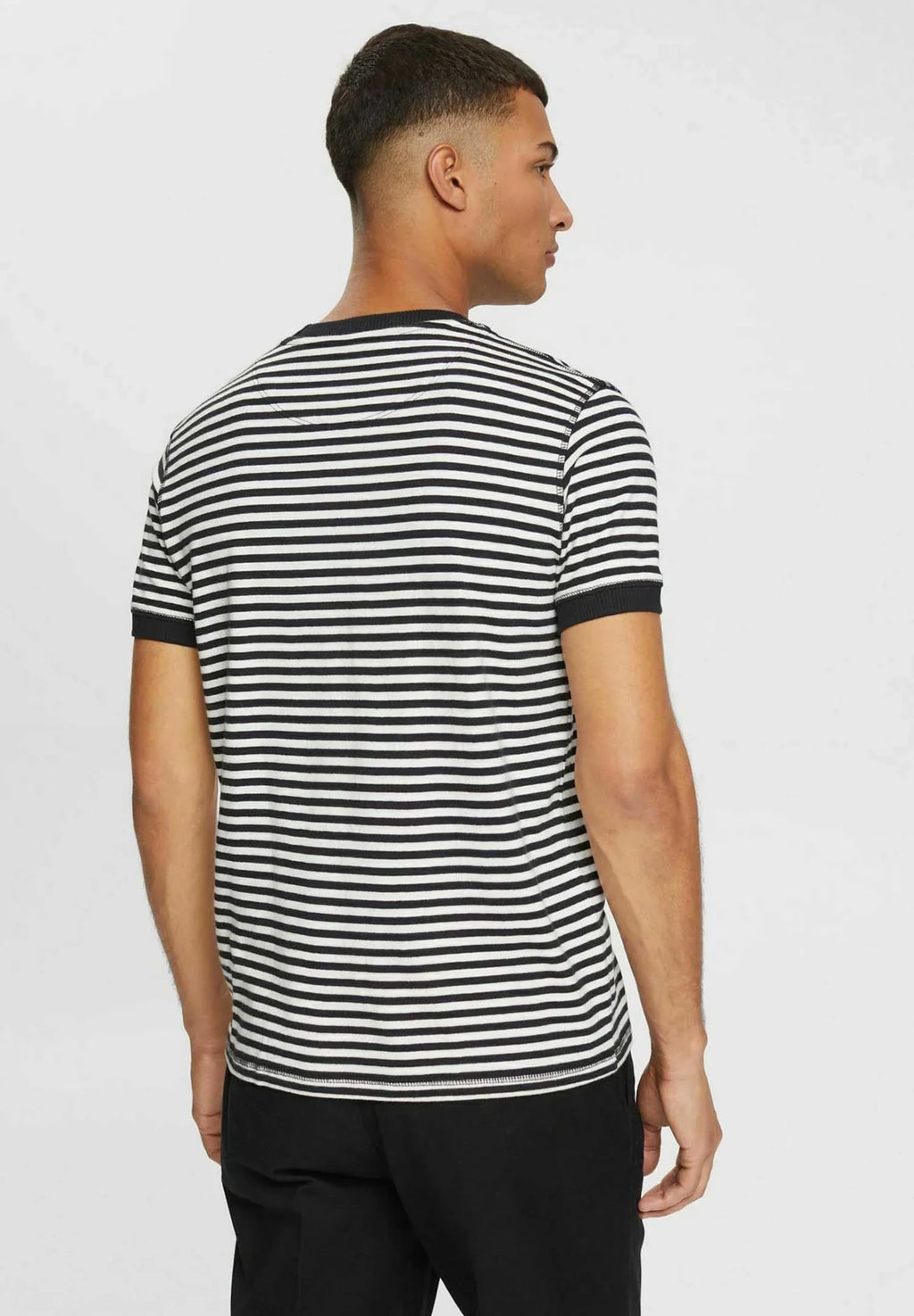 ESPRIT MIT STREIFEN PRINT T-SHIRT | BLACK