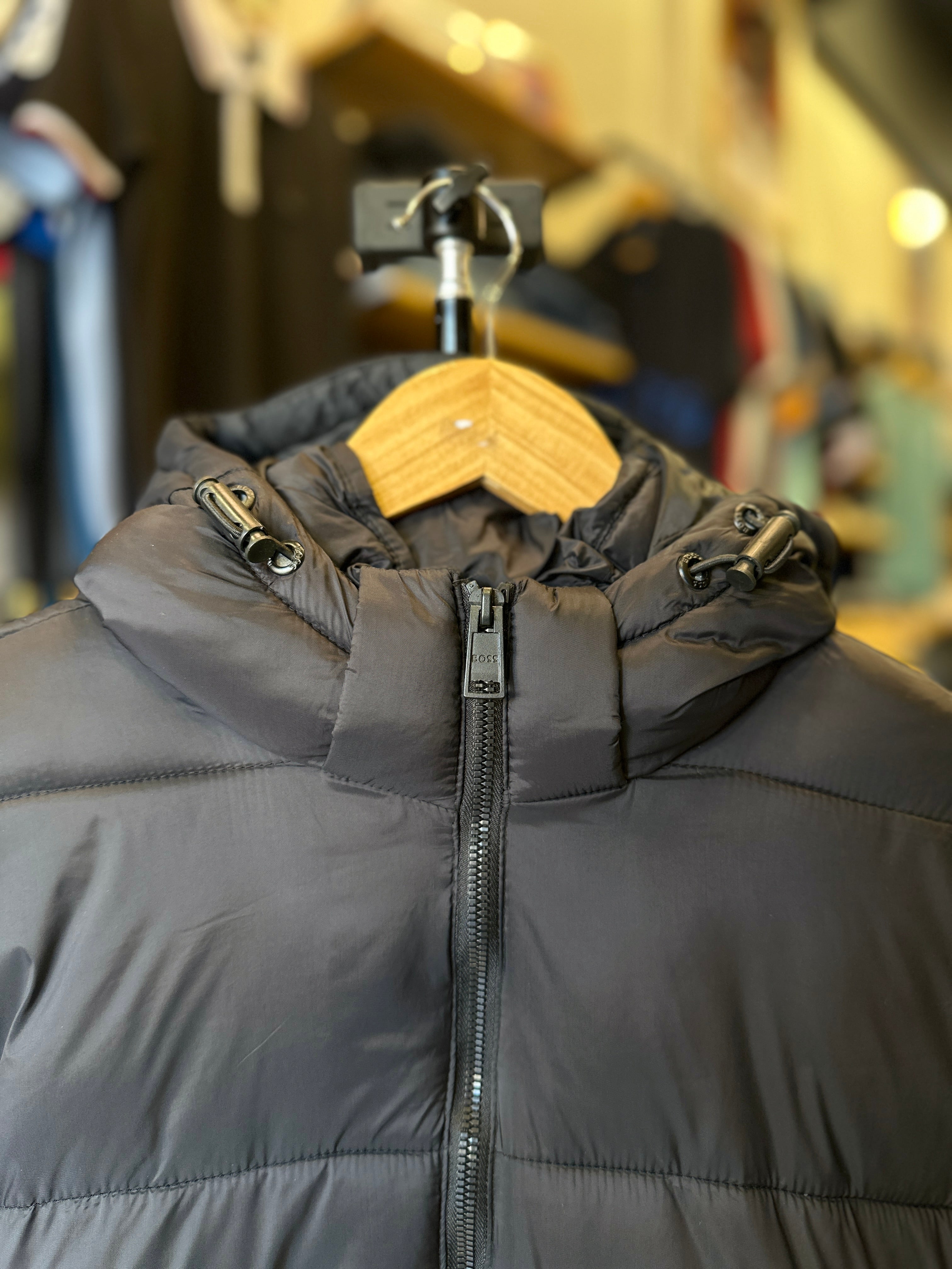 HUGO BOSS MEN’S PUFFER JACKET | BLACK WINTER ESSENTIAL