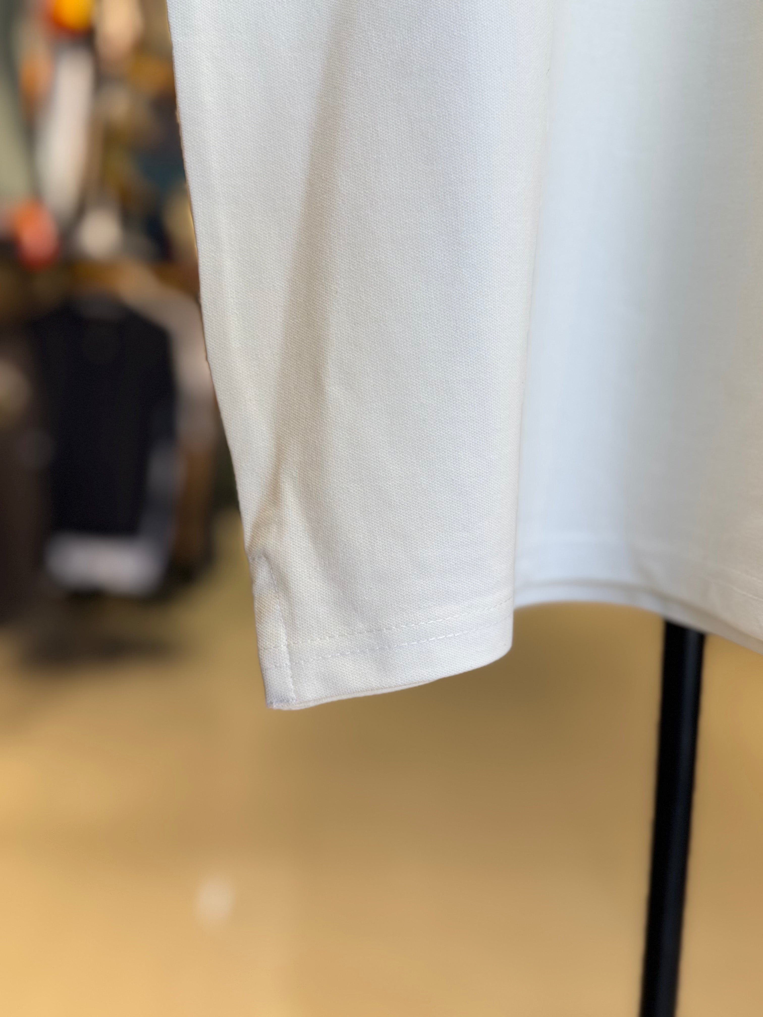 LACOSTE – CLASSIC POLO SHIRT WITH STRIPED COLLAR & EMBROIDERED LOGO | WHITE