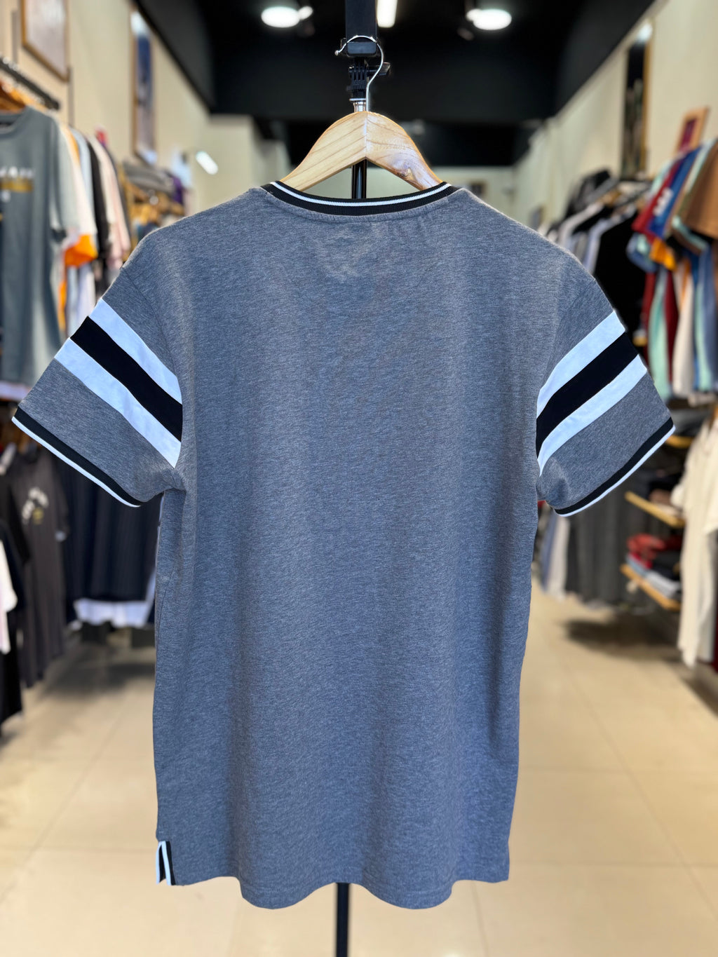 SCOTT JAMES PREMIUM MEN'S V-NECK T-SHIRT | GREY