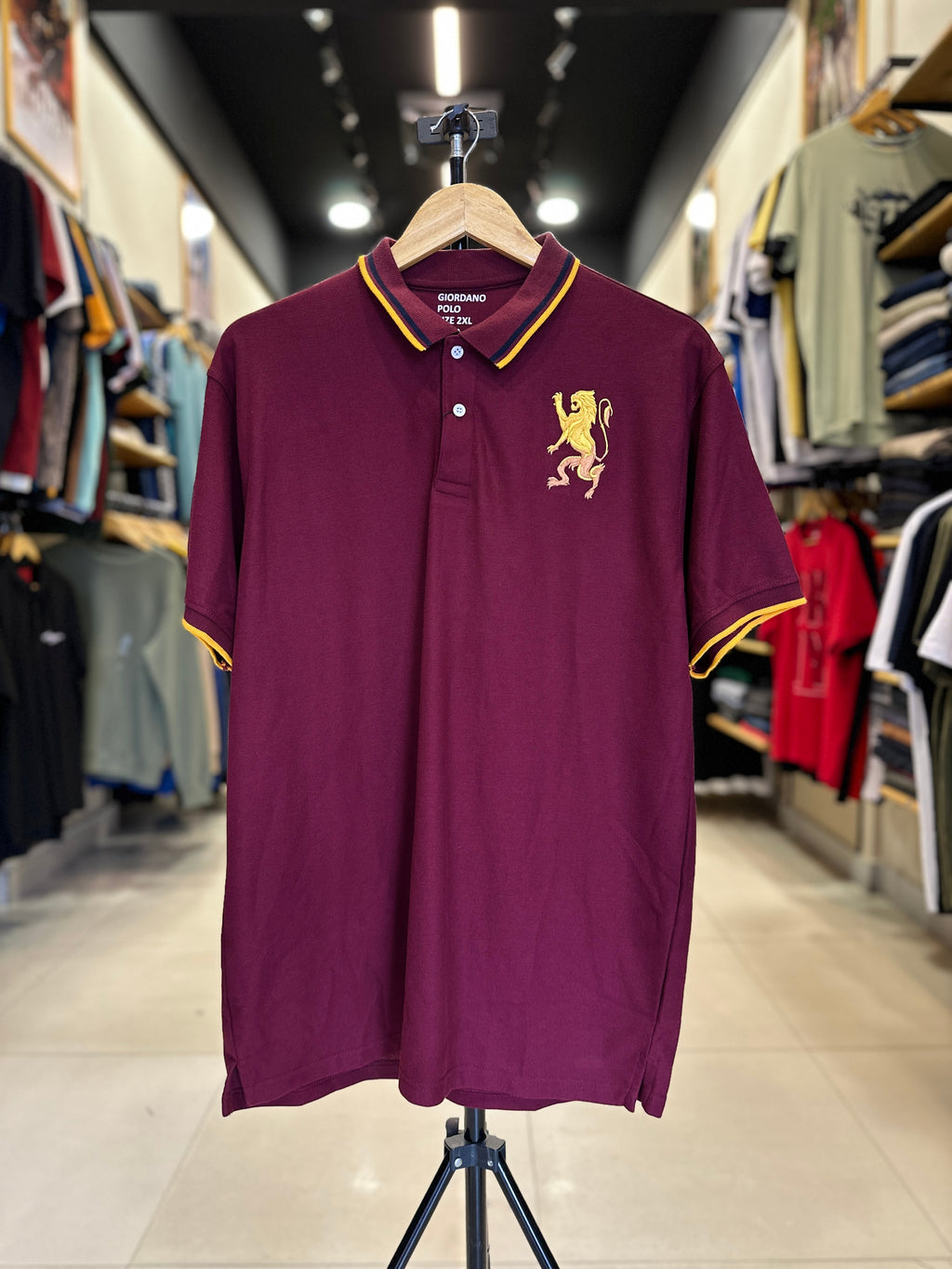 GIORDANO EMBROIDERY SHIRT 3D LION POLO MEN | MAROON