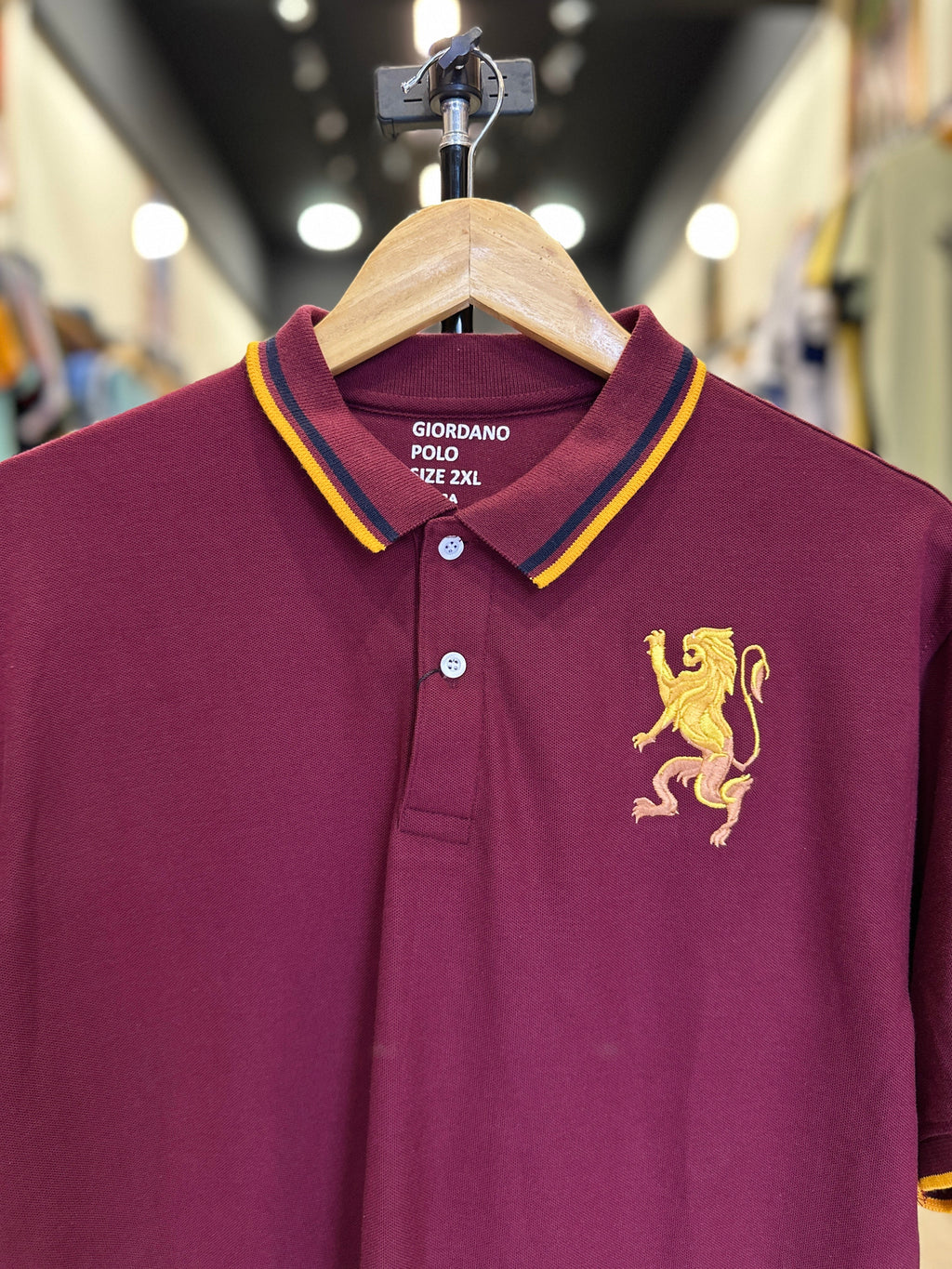 GIORDANO EMBROIDERY SHIRT 3D LION POLO MEN | MAROON