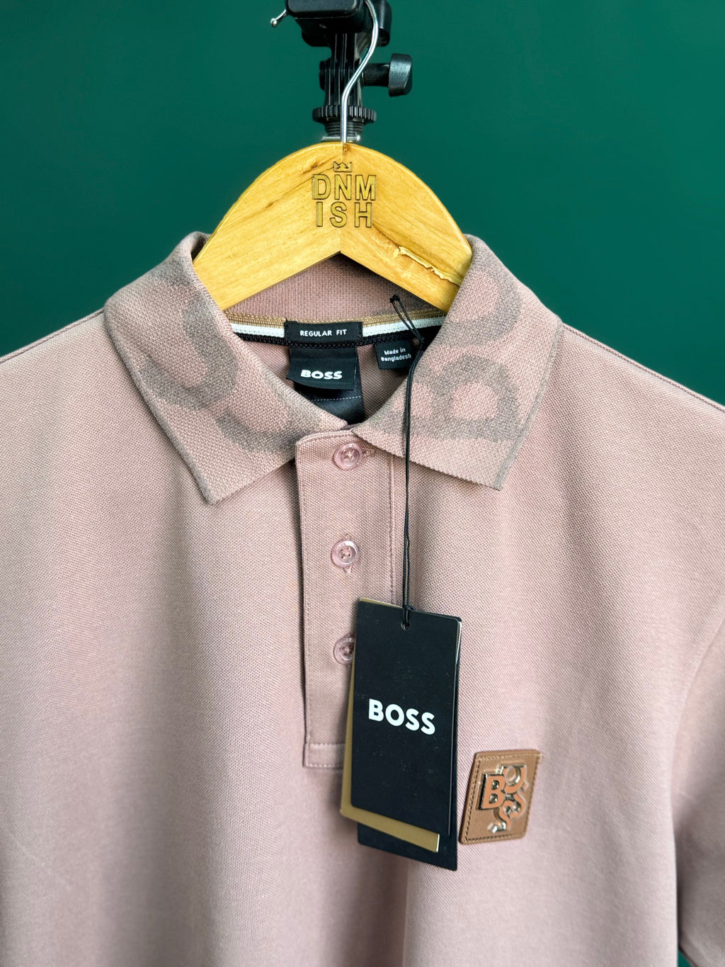 HUGO BOSS METALLIC PATCH LOGO AND SIGNATURE PRINT | LIGHT PEACH