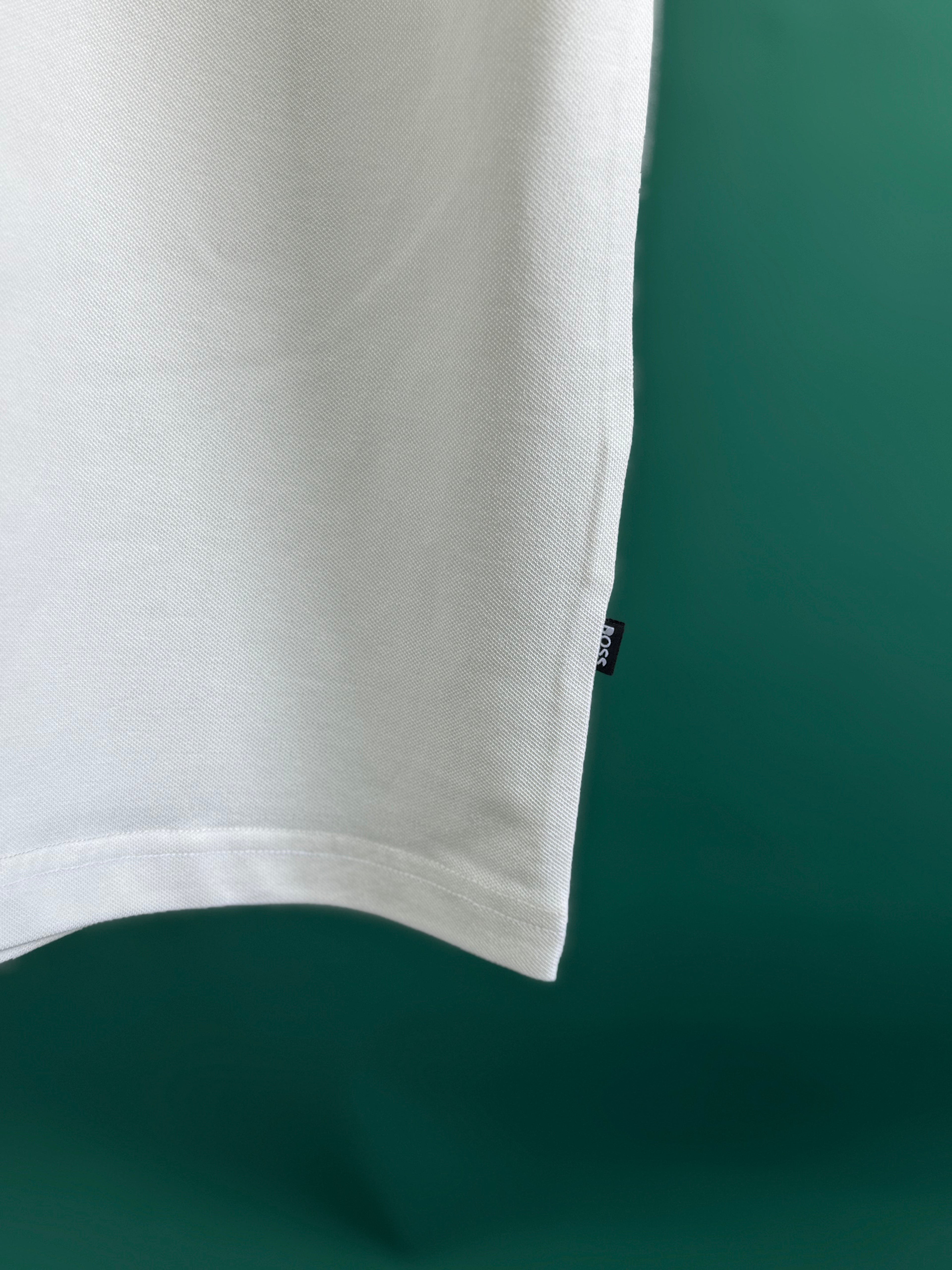 HUGO BOSS METALLIC PATCH LOGO AND SIGNATURE PRINT | WHITE