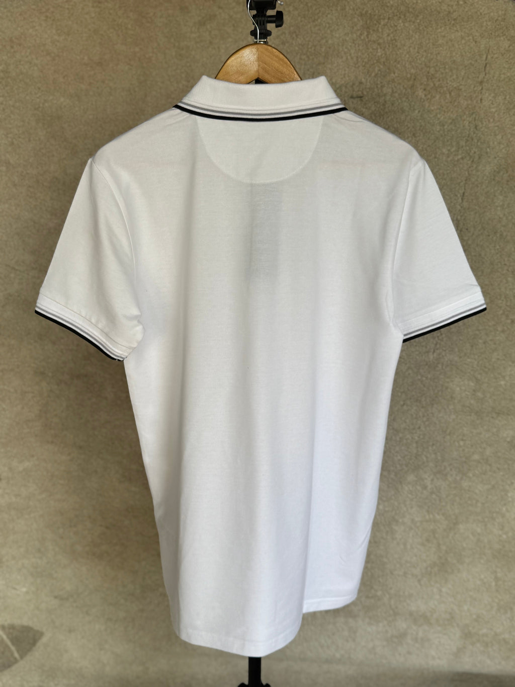 HUGO BOSS POLO SHIRT WITH EMBROIDERED LOGO | WHITE