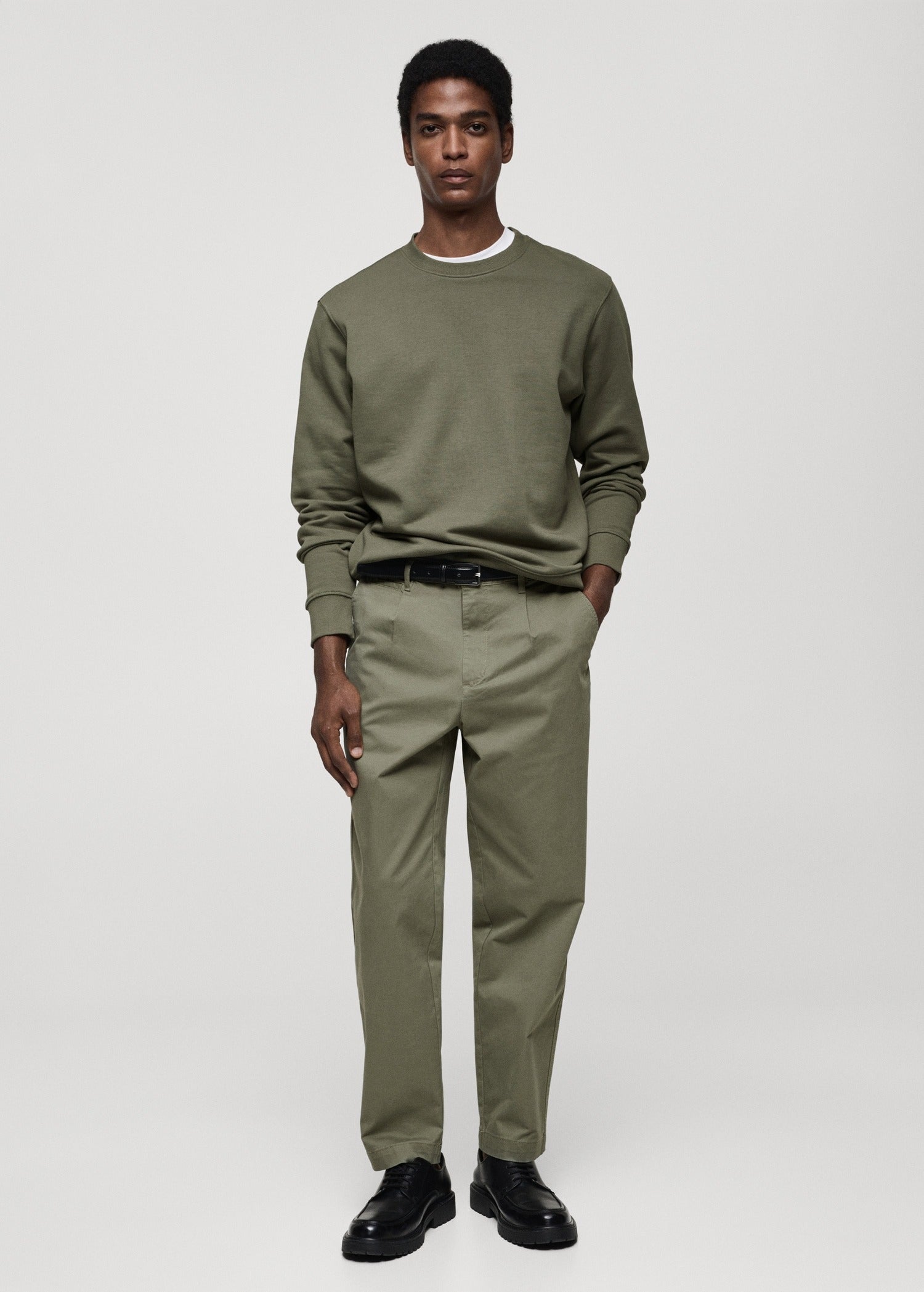 KIABI PLAIN BRUSHED SWEATSHIRT FOR MEN – SOFT & WARM EVERDAY ESSENTIAL | GREEN