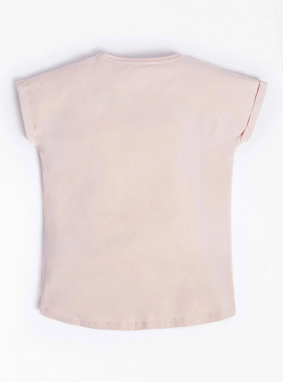 Guess Kids Short Sleeve T-Shirt in Pink – Soft cotton tee for boys & girls. Trendy, comfortable, and perfect for everyday wear. Shop kids' t-shirts now!