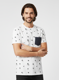 JACK & JONES MEN’S WHITE PRINTED T-SHIRT WITH CONTRAST POCKET | WHITE