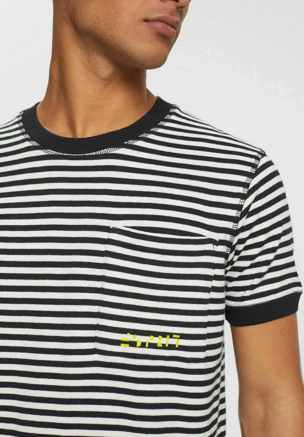 ESPRIT MIT STREIFEN PRINT T-SHIRT | BLACK