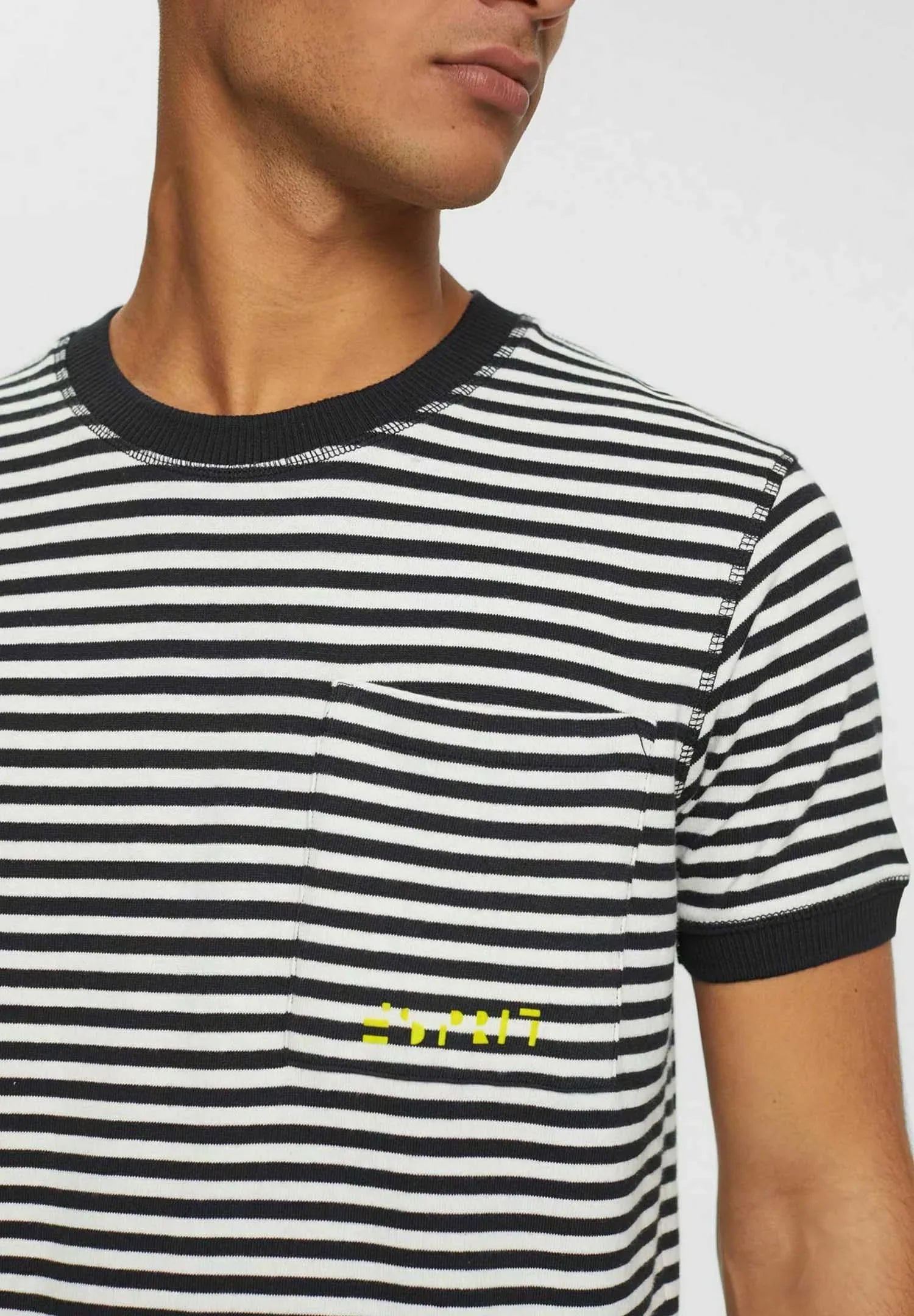 ESPRIT MIT STREIFEN PRINT T-SHIRT | BLACK