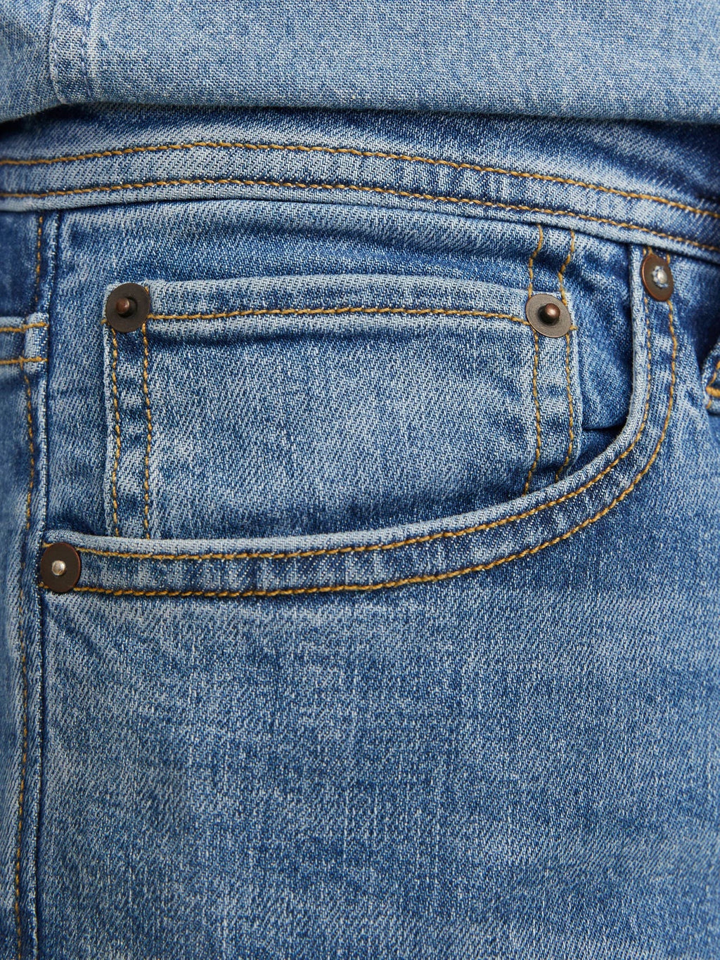 JACK & JONES denim blue relaxed fit jeans for men